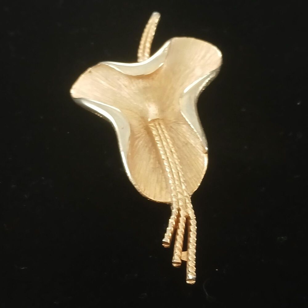 Vintage 1950s 1960s Gold Tone Calla Lily Brooch Mid Century Modern Sculptural Fl